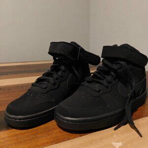 Nike Court Borough Mid 2